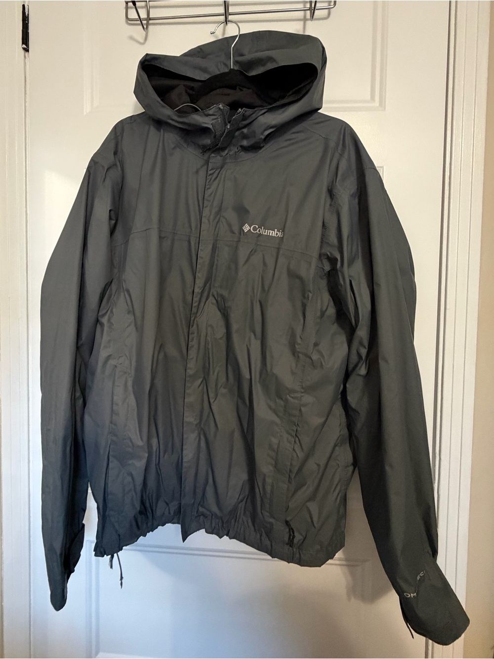 Columbia Men's Dark Gray Hooded Rain Jacket